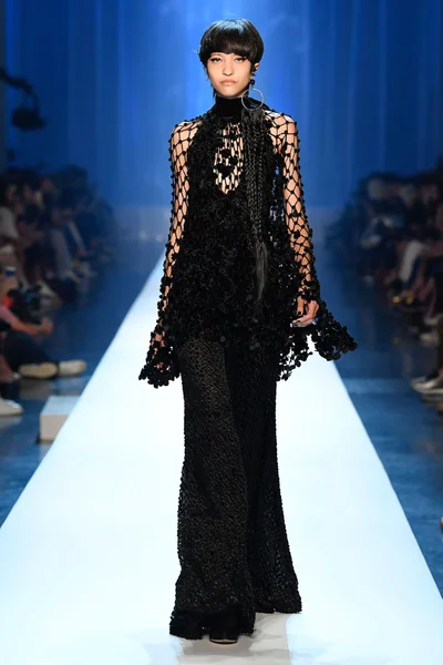 Look 33